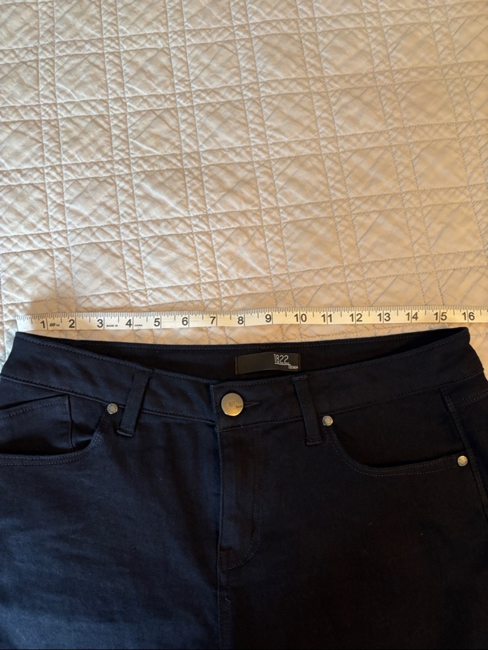 NWOT Classic super Dark Blue Women's by Jeans Shorts - Picture 2 of 4